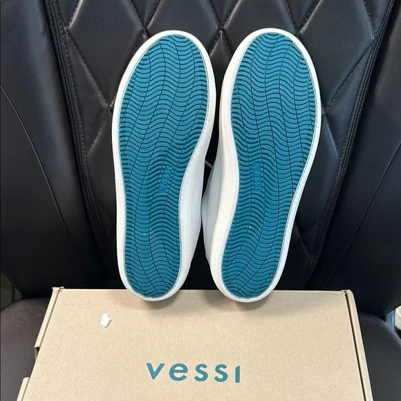 Vessi Women’s Waterproof White Sneakers - Picture 3 of 4